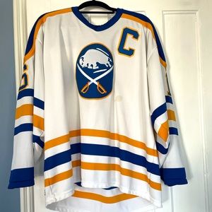 Buffalo Sabres Pat Lafontaine #16 jersey